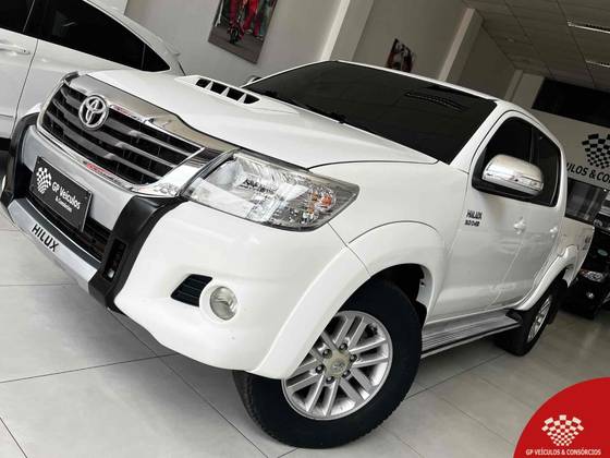 TOYOTA HILUX 3.0 SRV 4X4 CD 16V TURBO INTERCOOLER DIESEL 4P AUTOMÁTICO